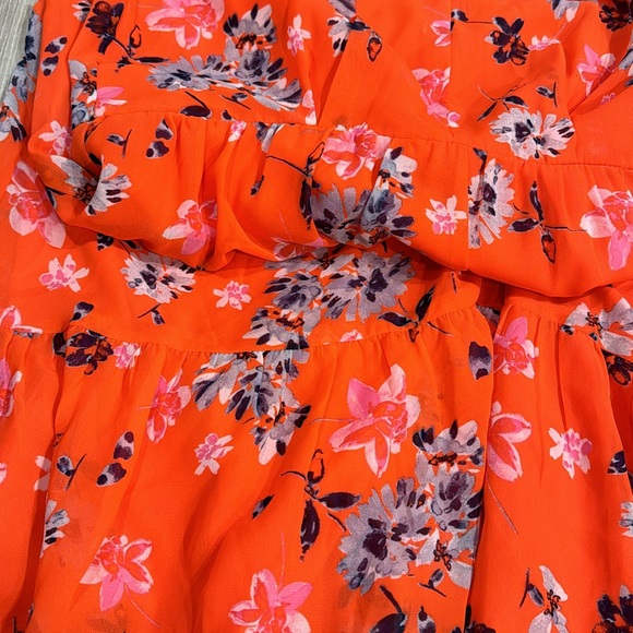 Dress - Picture 5 of 9